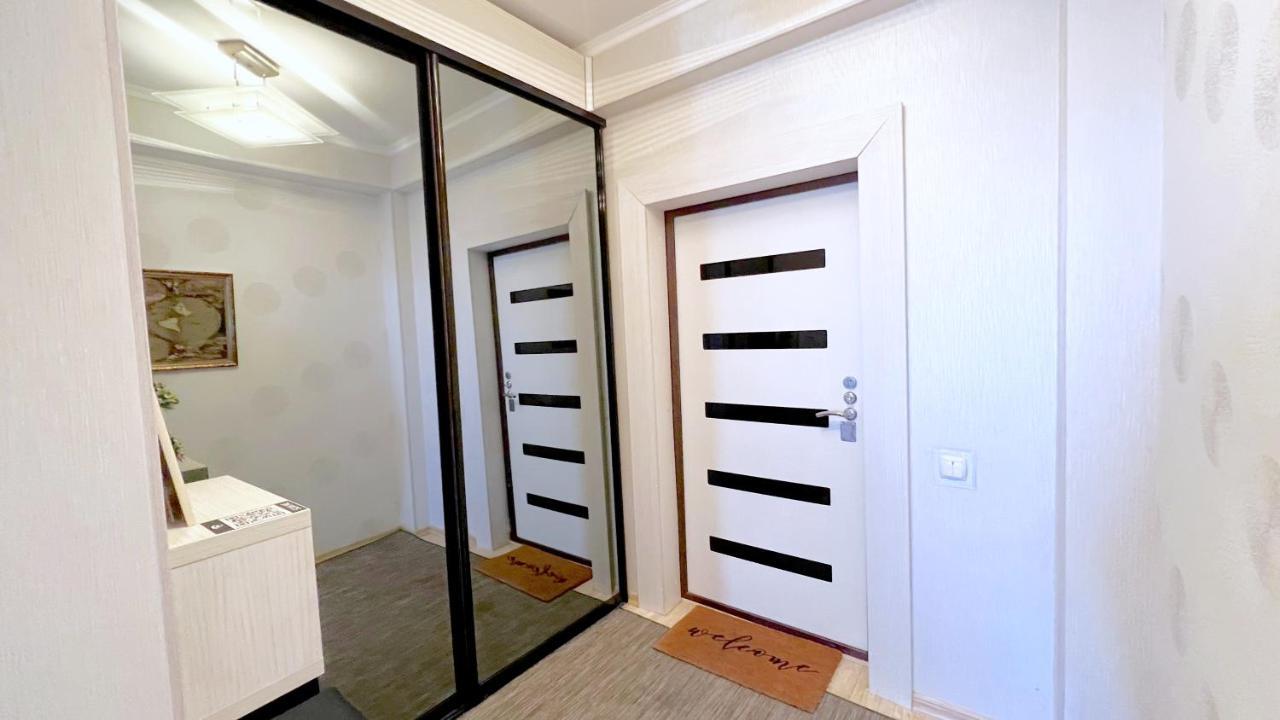 Apartament De Lux Cu 2 Camere Si Living Chisinau Bagian luar foto